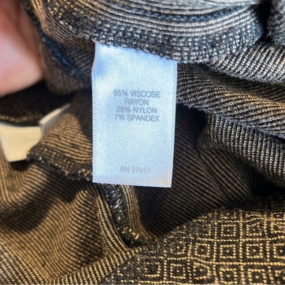 J Jill Ponte Slim Leg Geo print Ponte Pants size M - Picture 4 of 5